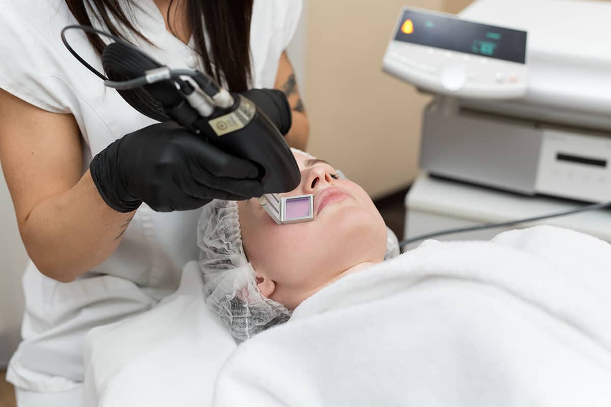 Laser-Hair-Removal-Training-at-the-Hands-of-Professionals
